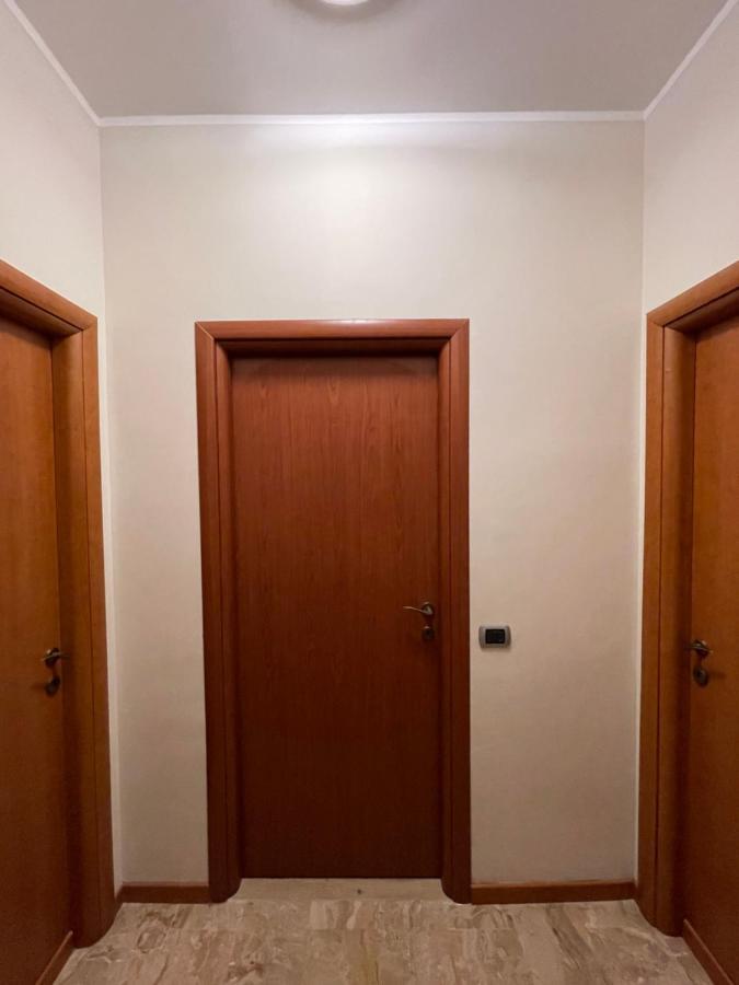 Appartamento Privato A Piacenza Con 3 Camere Matrimoniali المظهر الخارجي الصورة